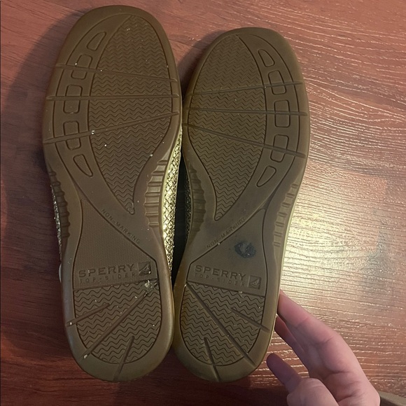 Sperry Angelfish gold sequins 💛 - Picture 5 of 7